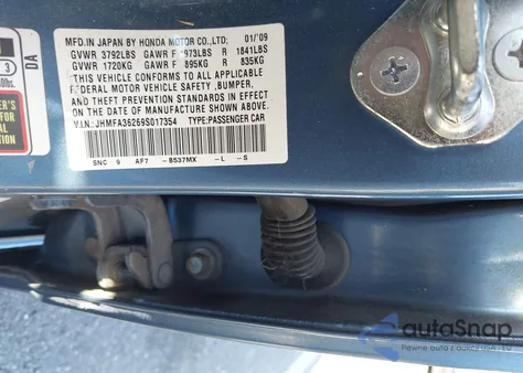 2009 Honda Civic Hybrid from USA, damaged, VIN JHMFA36269S017354